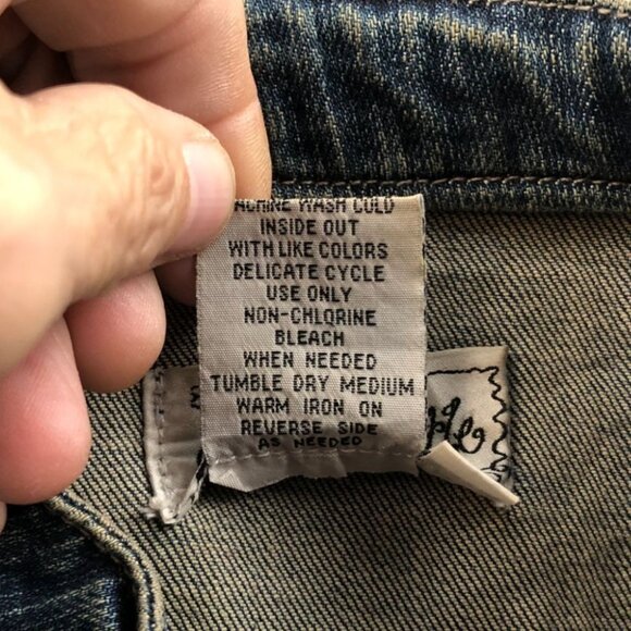 Live A Little Women's Jean Jacket Medium Petite Embroidered Floral Boho Y2K - Picture 9 of 14